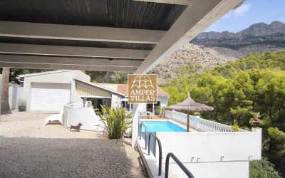 Preciosa i acogedora villa con apartamento de invitados.